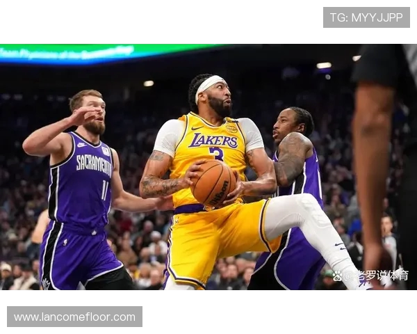 独行侠强势反弹连胜快船与掘金展现争冠实力